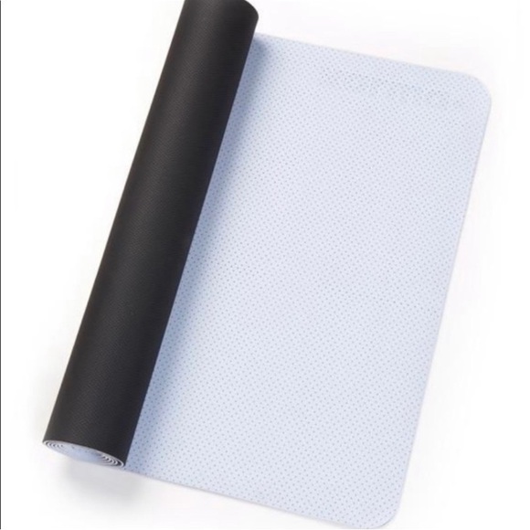 Karma Yoga Mat - Picture 2 of 3